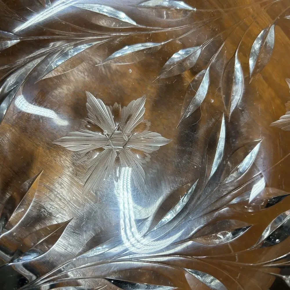 Vtg Heavy Lead Crystal Glass Scalloped Edge Bowl Floral Cut Engravings 8.25